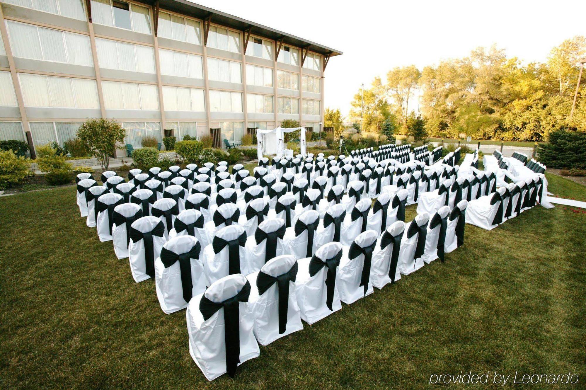 Doubletree By Hilton Libertyville-Mundelein Ανέσεις φωτογραφία
