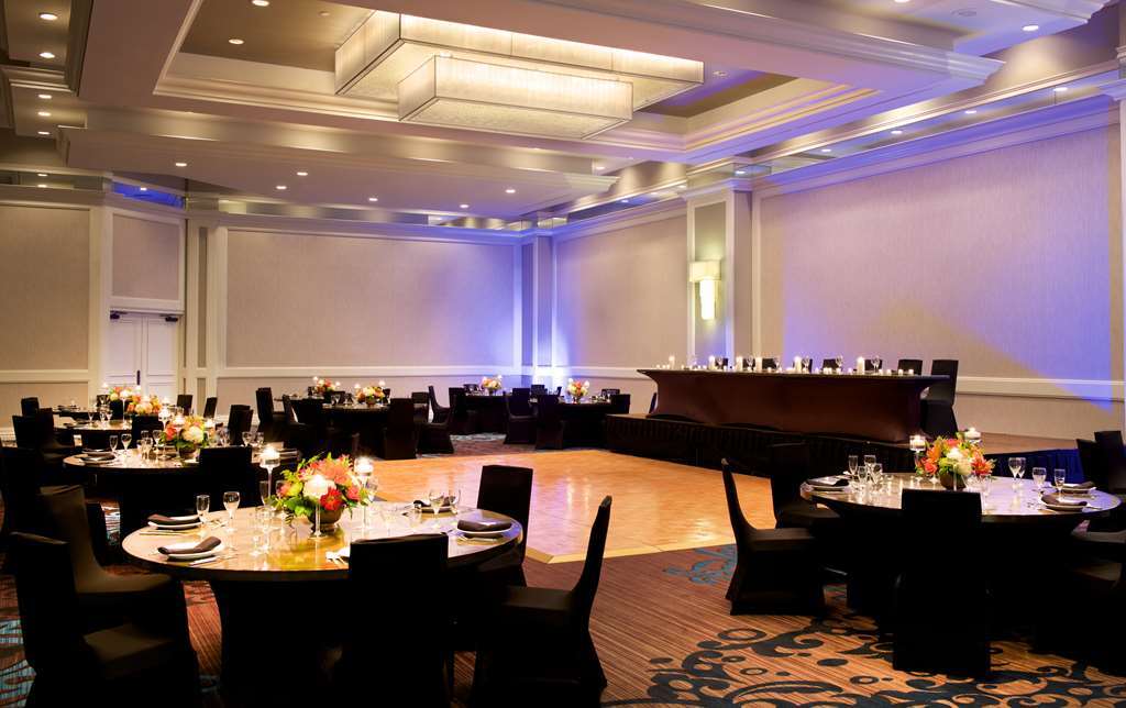 Doubletree By Hilton Libertyville-Mundelein Ανέσεις φωτογραφία